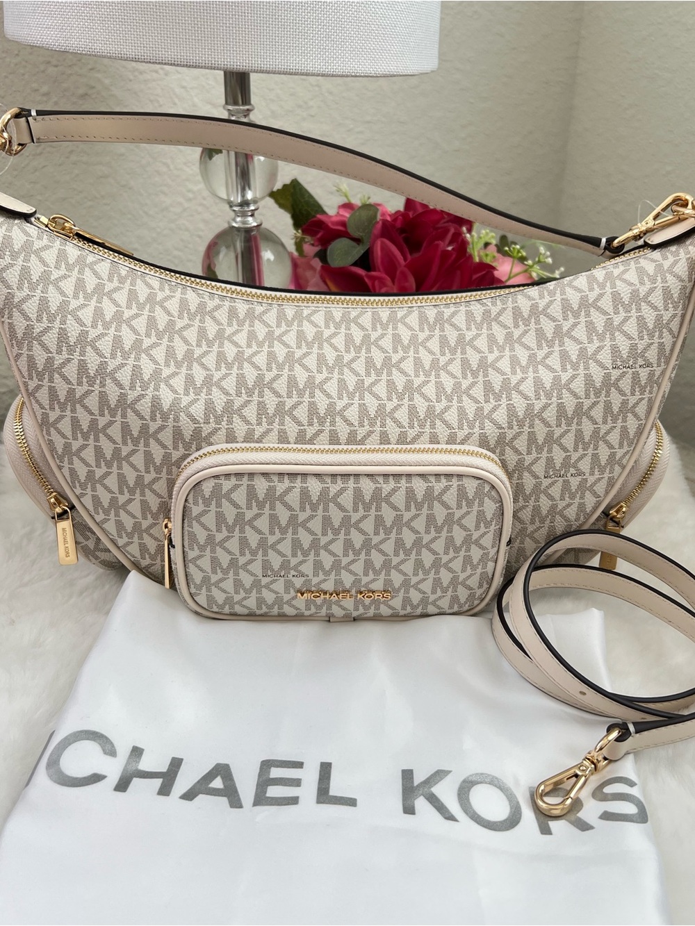 MICHAEL KORS